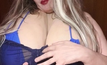 Susi is teasing in blu lingerie