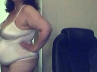 bbw granny in sexy satin body