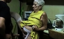 American Amateur Fucks a Dirty-Talking Granny in Doggy Style