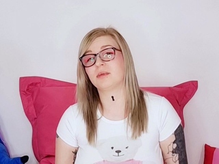 Amateur Blonde Teen Plays Solo with Toy Webcam Porn