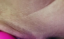 Busty solo babe masturbates in close up pussy toying action